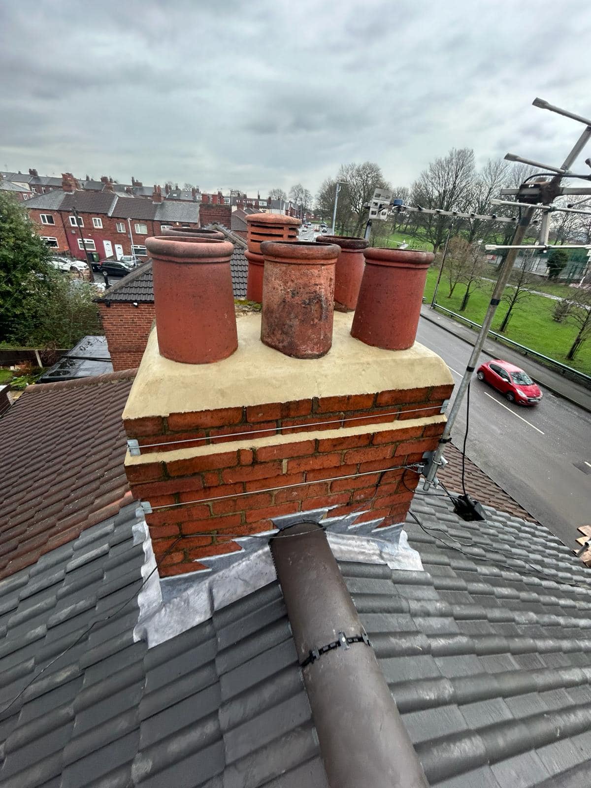 Chimney flaunching